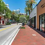 Bay View Beauty 1 Bedroom Condo In Coconut Grove Parking Included