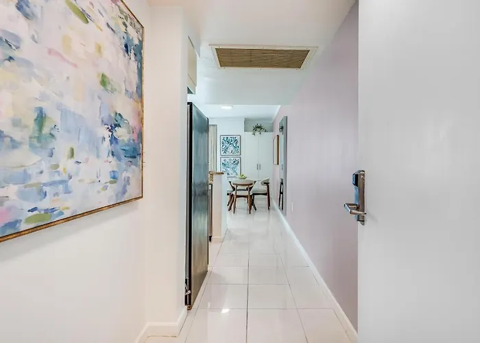 Bay View Beauty 1 Bedroom Condo In Coconut Grove Parking Included