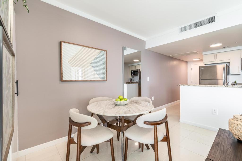 Bay View Beauty 1 Bedroom In Coconut Grove Parking Included *