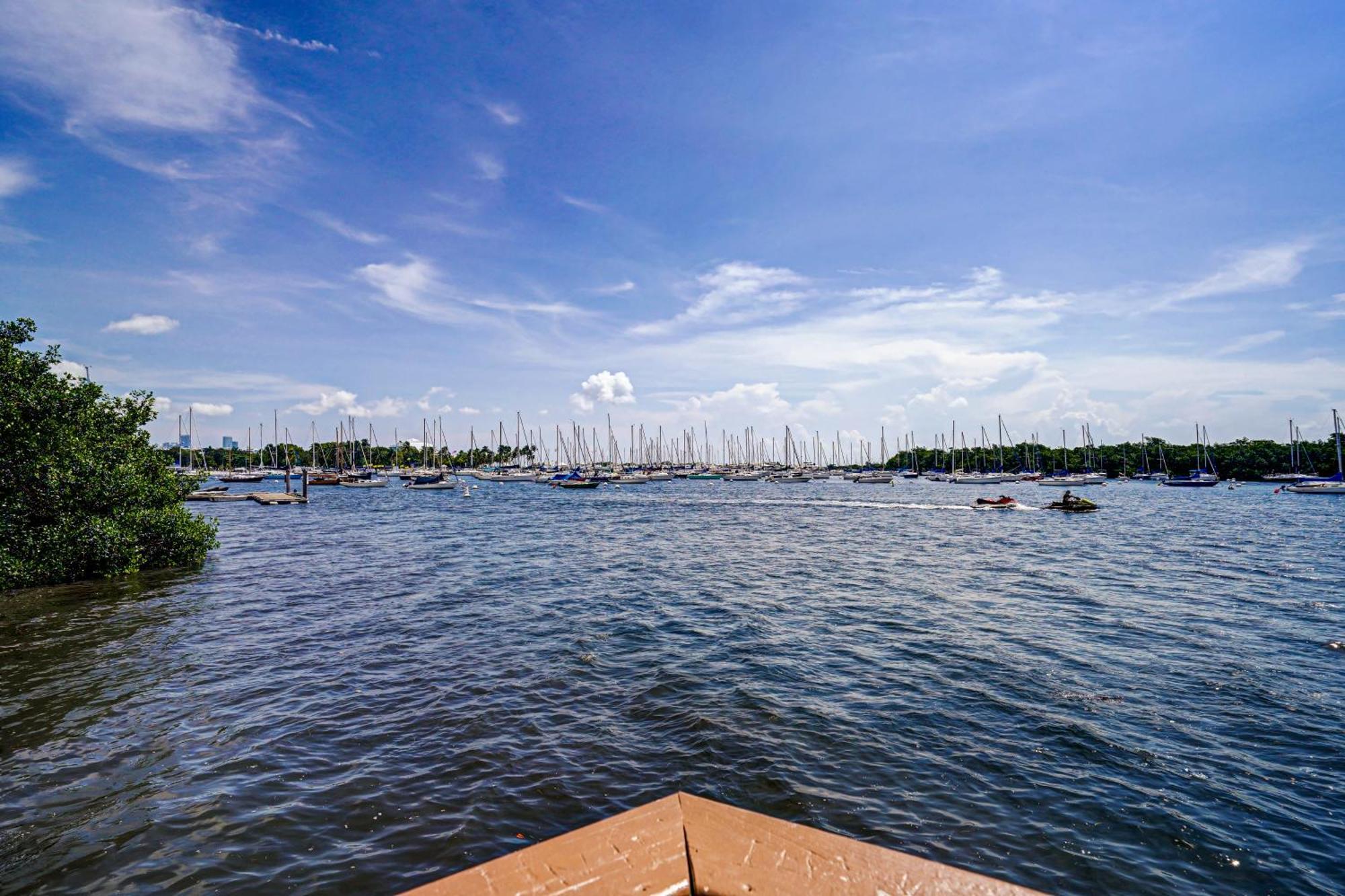Bay View Beauty 1 Bedroom In Coconut Grove Parking Included Apartment *